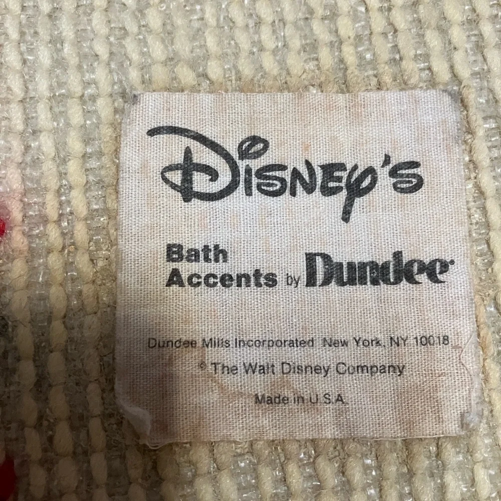Vintage Dundee Mickey Mouse bath mat